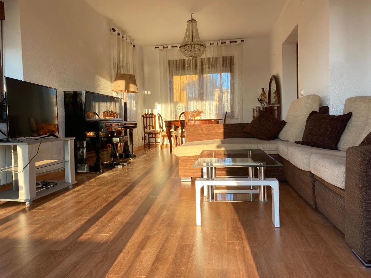 Casa Independiente En Cantabria Pedrena Bagian luar foto