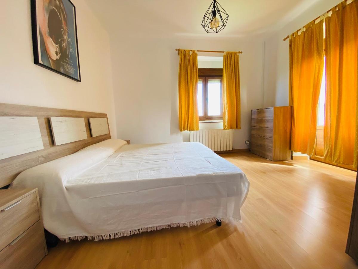 Casa Independiente En Cantabria Pedrena Bagian luar foto